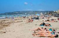 Доставайте кошельки. Крымские пляжи усиленно готовят к приезду туристов